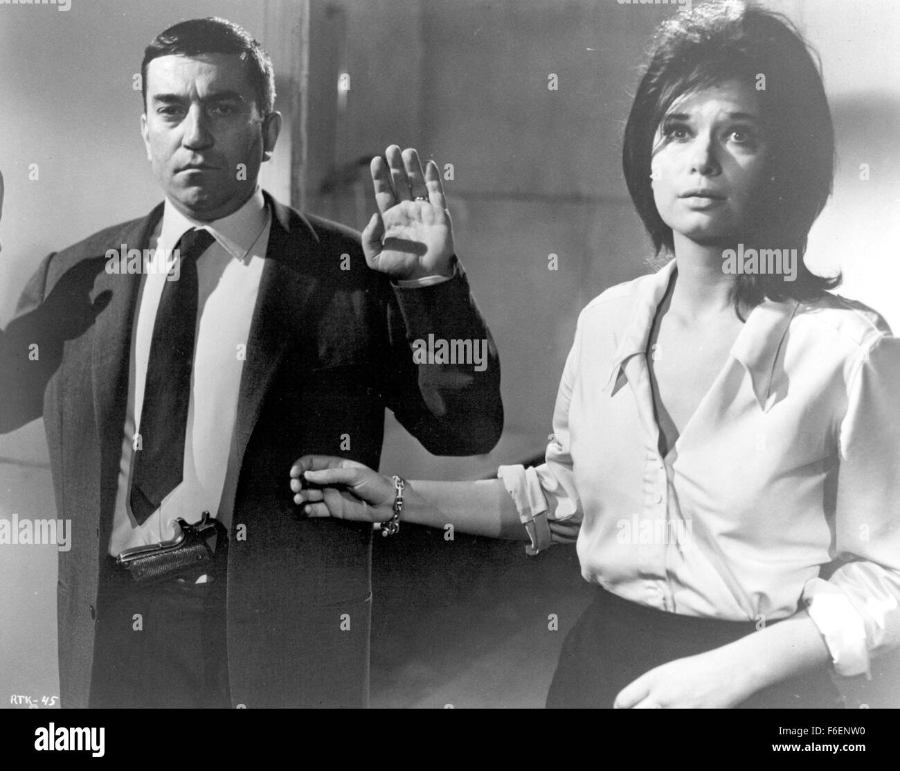 DATUM DER FREIGABE: 1965. FILMTITEL: Habe ich das Recht zu töten. STUDIO: CitZ Filme. PLOT:. Im Bild: LEA MASSARI als Dominique Servet. Stockfoto