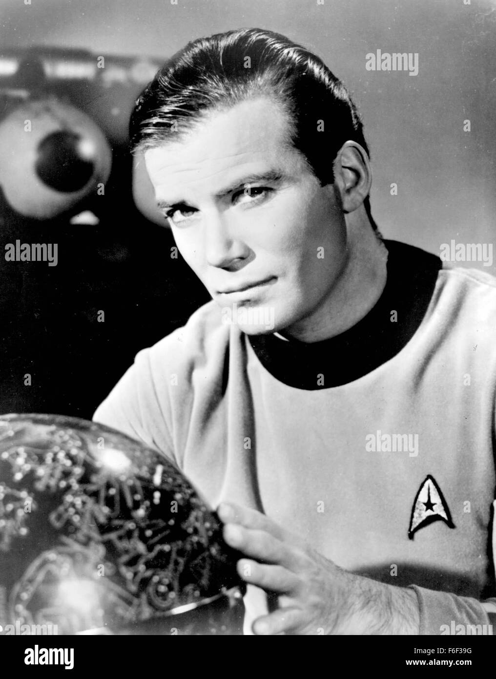 29. Dezember 1979; Los Angeles, Kalifornien, USA; Sterne-Schauspieler WILLIAM SHATNER als Captain Kirk in 1979 Film "Star Trek: The Motion Picture" unter der Regie von Robert Wise. Stockfoto