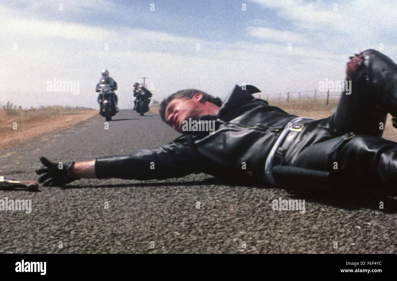 12. April 1979; Breamlea, Victoria, Australien; Schauspieler MEL GIBSON Stars wie "Mad" Max Rockatansky in George Miller Regie Thriller, "Mad Max". Stockfoto