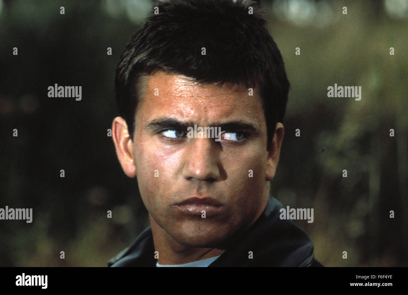 12. April 1979; Breamlea, Victoria, Australien; Schauspieler MEL GIBSON Stars wie "Mad" Max Rockatansky in George Miller Regie Thriller, "Mad Max". Stockfoto