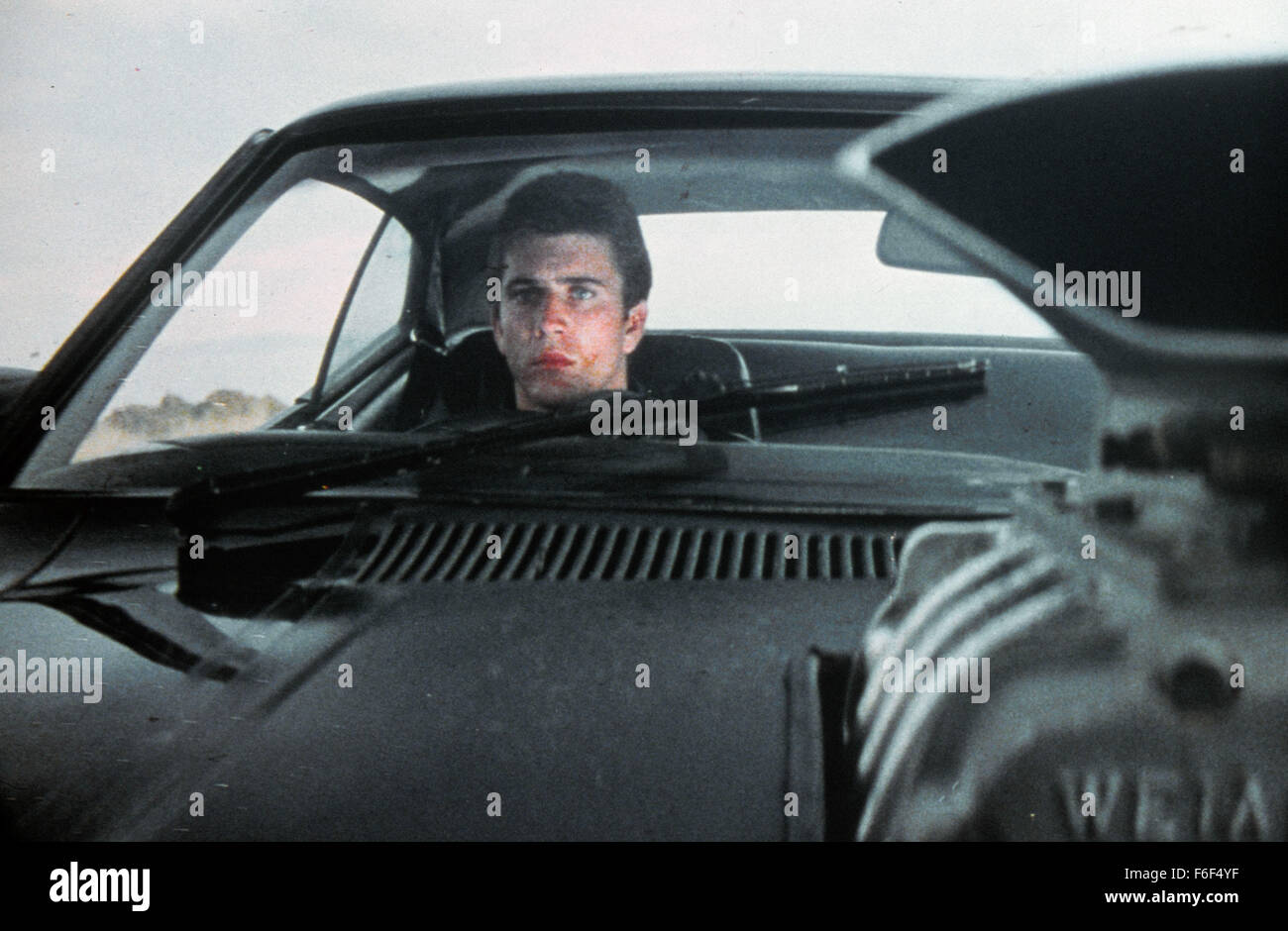 12. April 1979; Breamlea, Victoria, Australien; Schauspieler MEL GIBSON Stars wie "Mad" Max Rockatansky in George Miller Regie Thriller, "Mad Max". Stockfoto