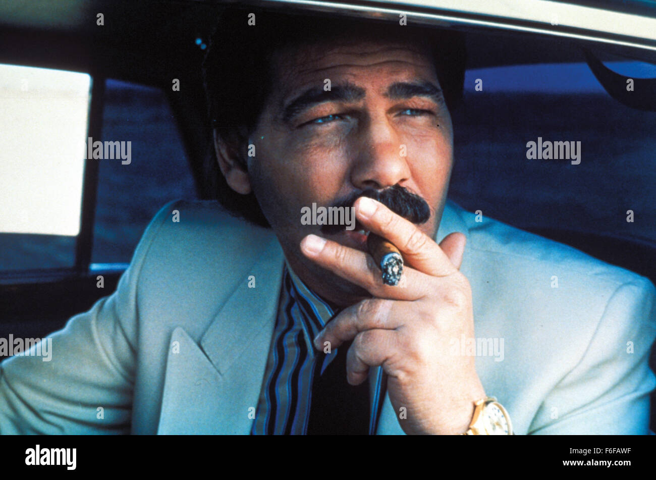 Datum der Freigabe: 1. Januar 1987 Film Titel: Instant Justiz Regie: Craig Rumar STUDIO: Mulloway begrenzte PLOT: Scott ist ein US-Marine, Spanien um zu sehen, seine Schwester Kim, nach vielen Jahren der Trennung reist. Aber sie tot ist, und es nichts anderes gibt zu ihm kommen. Allein in Madrid Straßen, Scott sucht den Mörder, wird versuchen, den Grund für den Mord an seiner Liebe Schwester und nach Rache zu offenbaren, für sich selbst im Bild: Szene aus Film (Credit Bild: C Mulloway Limited/Unterhaltung Bilder) Stockfoto