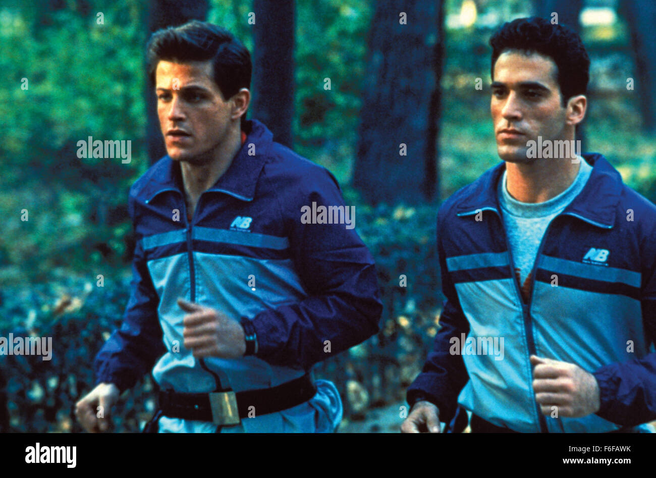 Datum der Freigabe: 1. Januar 1987 Film Titel: Instant Justiz Regie: Craig Rumar STUDIO: Mulloway begrenzte PLOT: Scott ist ein US-Marine, Spanien um zu sehen, seine Schwester Kim, nach vielen Jahren der Trennung reist. Aber sie tot ist, und es nichts anderes gibt zu ihm kommen. Allein in Madrid Straßen, Scott sucht den Mörder, wird versuchen, den Grund für den Mord an seiner Liebe Schwester und nach Rache zu offenbaren, für sich selbst im Bild: MICHAEL PARE als Scott Youngblood (Credit Bild: C Mulloway Limited/Unterhaltung Bilder) Stockfoto