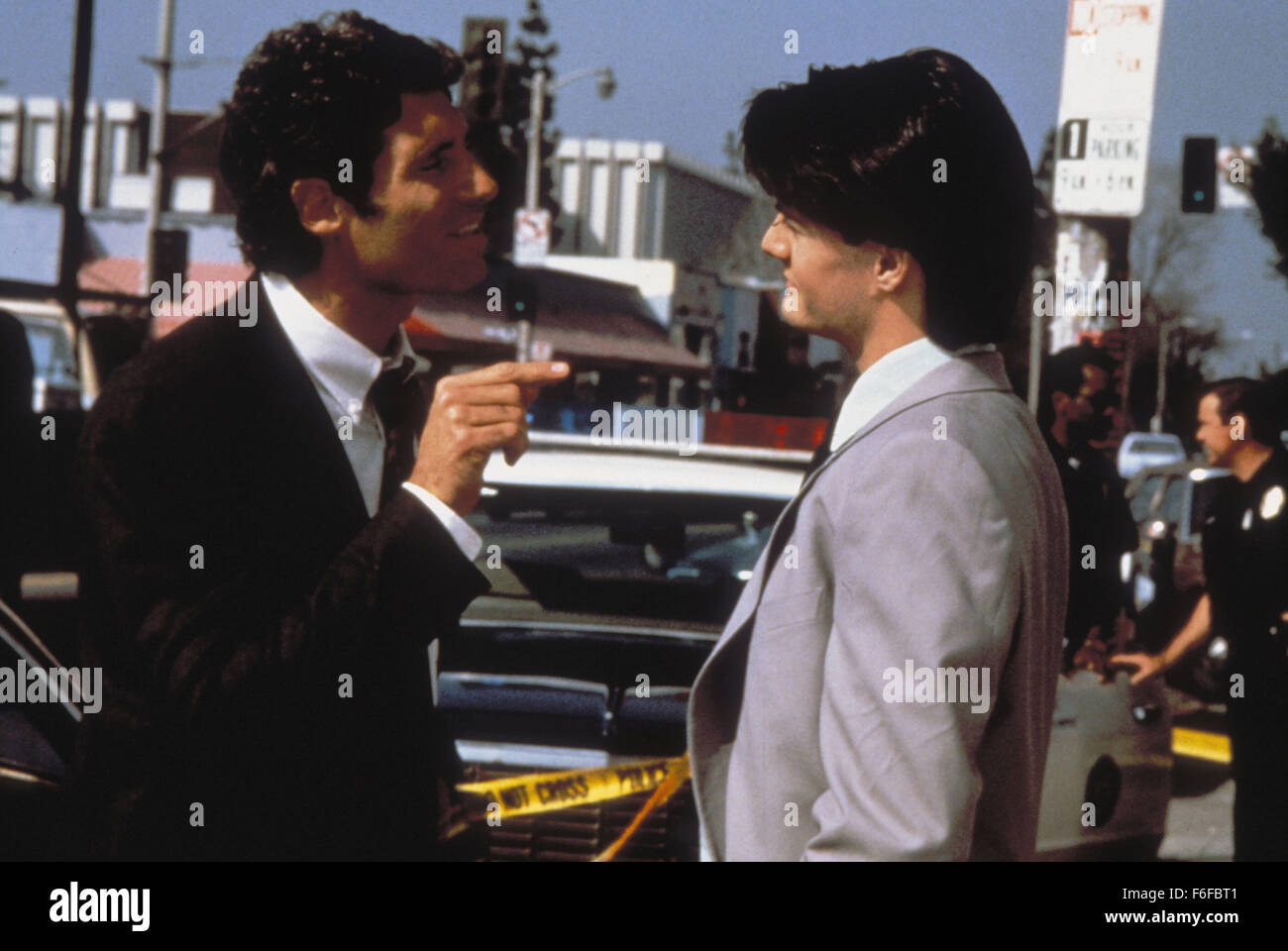 Datum der Freigabe: 20. Oktober 1987. FILMTITEL: Das verborgene. STUDIO: New Line Cinema. PLOT: Ein Außerirdischer ist auf der Flucht in Amerika. Um seine Tritte zu erhalten, tötet es alles, bekommt auf seine Weise, und nutzt den Körper als ein neues Versteck. Im Bild: MICHAEL NOURI als Tom Beck und KYLE MACLACHLAN als Lloyd Gallagher. Stockfoto