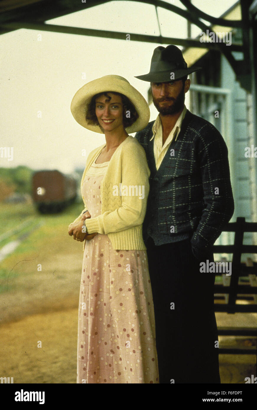 14. Mai 1987; Bowraville, New South Wales, Australien; Schauspielerin RACHEL WARD Stars wie Marge Hügel und BRYAN BROWN als Sonny Hills in Ken Cameron Regie Drama, "The Good Wife." Stockfoto