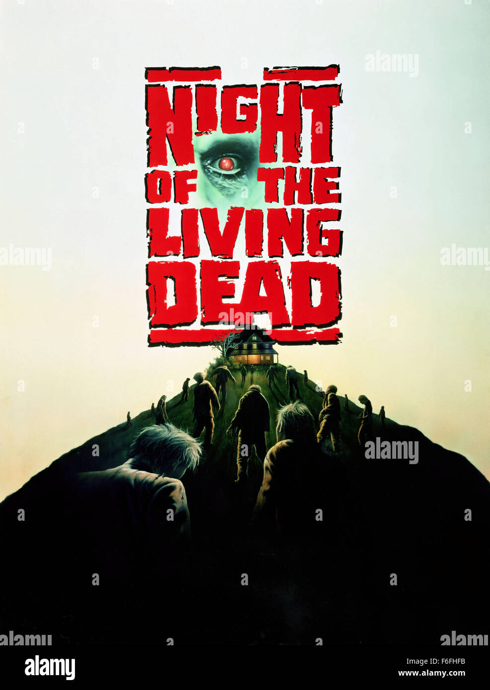 Datum der Freigabe: 19. Oktober 1990 Titel: Nacht der lebenden Toten STUDIO: Columbia Bilder Regie: Tom Savini PLOT: ein Remake des George Romeros 1968 schwarz-weiß-Klassiker, der auf einem Friedhof beginnt, wie die vor kurzem Toten wieder zum Leben - aus einer unbekannten Ursache - und das Leben als ihre Beute angreifen. Eine Frau flieht die erschreckenden Zombies Zuflucht mit anderen in einem Bauernhaus, jeden Kadaver kilometerweit hungert für ihr Fleisch zu nehmen. Werden sie es durch die Nacht... machen, die die Toten wieder zum Leben erweckt wurde?  Bild: Filmplakat für den Horrorfilm Night of the Living Dead.  (Kredit Ima Stockfoto