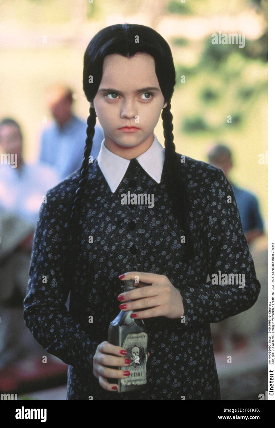 Datum der Freigabe: 22. November 1991. FILMTITEL: Die Addams Family - STUDIO: Paramount Pictures. PLOT: Betrüger wollen Vlies der exzentrische Familie mit einem Komplizen, der behauptet, ihre verloren geglaubte Onkel Fester werden. Im Bild: CHRISTINA RICCI als Mittwoch Addams. Stockfoto