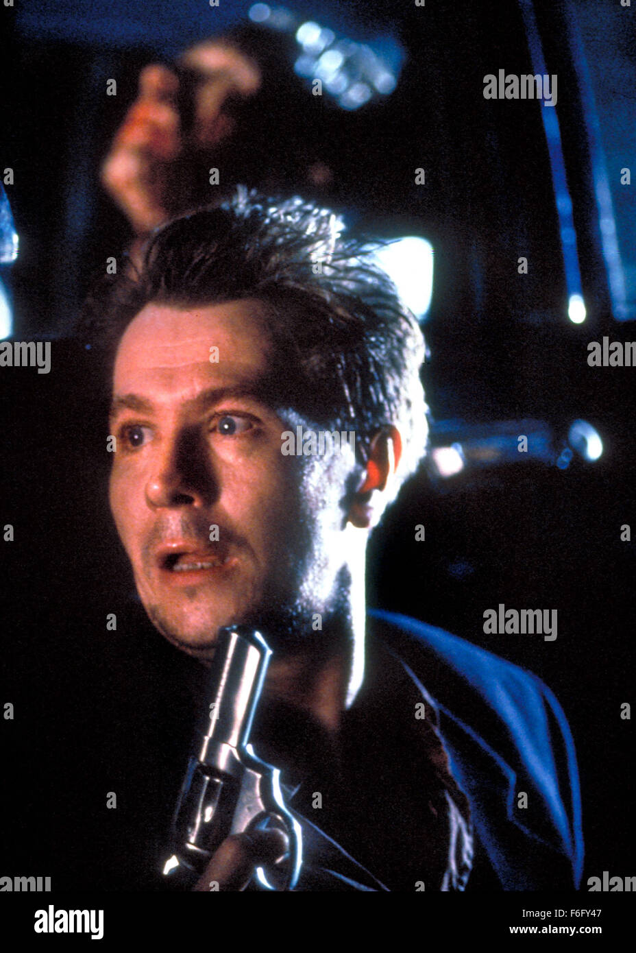 4. Februar 1994; New York, NY, USA; Schauspieler GARY OLDMAN als Jack Grimaldi in Peter Medak gerichtet Thriller, "Romeo Is Bleeding." Stockfoto