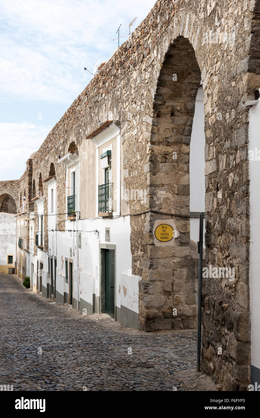 Häuser zu bauen, in der alten Stadtmauer in Evora Alentejo Portugal Stockfoto
