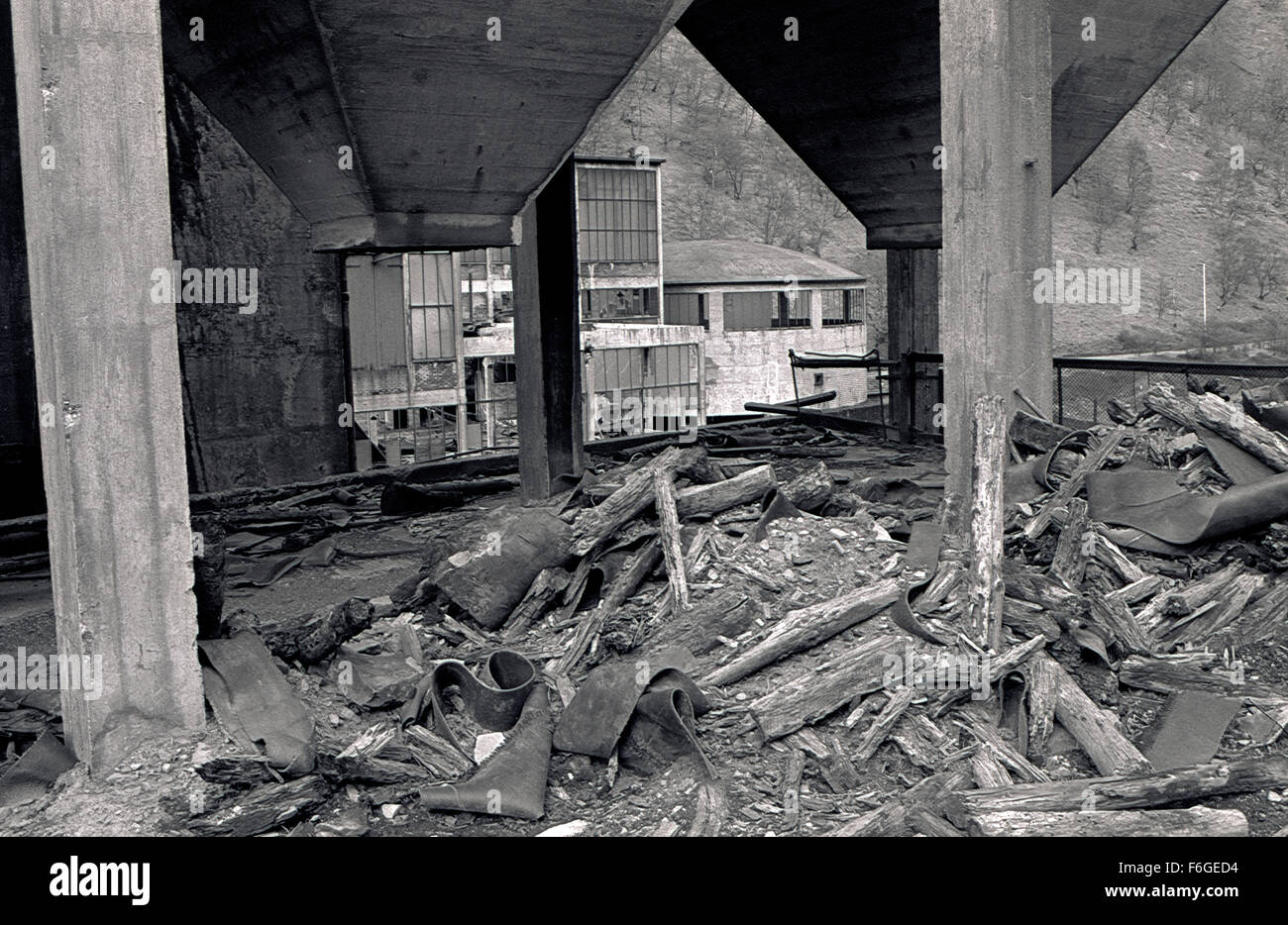 Verlassenen Zeche, Südwales. Hafodrynys war ein Drift-Mine, die ein weißer Elefant war. Das Bergwerk wurde 1966 geschlossen. Stockfoto