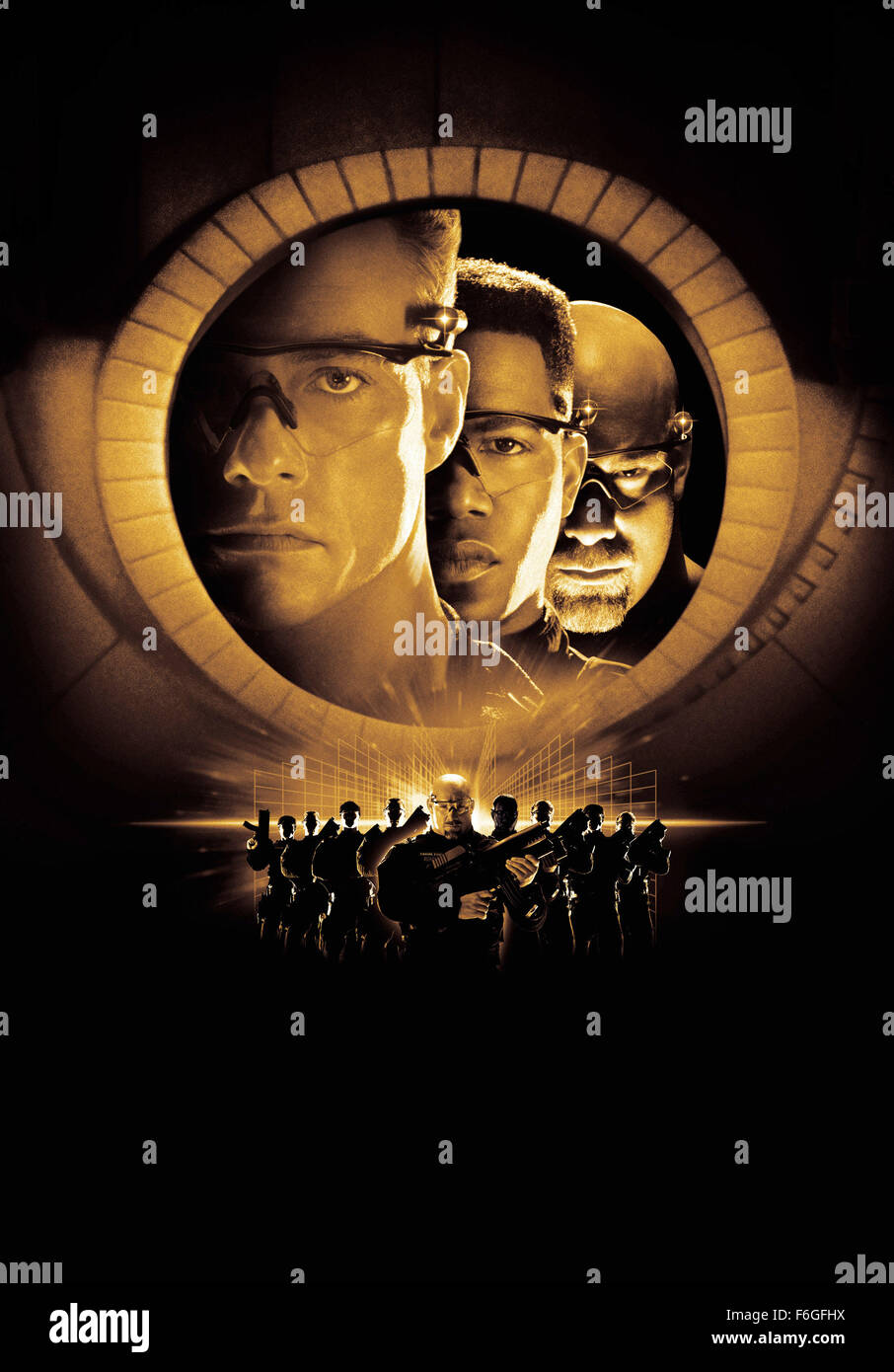 4. Juli 1999; Dallas, TX, USA; Wichtige Plakatkunst (oben von links nach rechts) mit JEAN-CLAUDE VAN DAMME als Luc Deveraux, MICHAEL JAI WHITE als S.E.T.H. und BILL GOLDBERG als Romeo (UniSol 2500) in der Aktion, Abenteuer, Sci-Fi-Film "Universal Soldier: The Return" unter der Regie von Mic Rodgers. Stockfoto