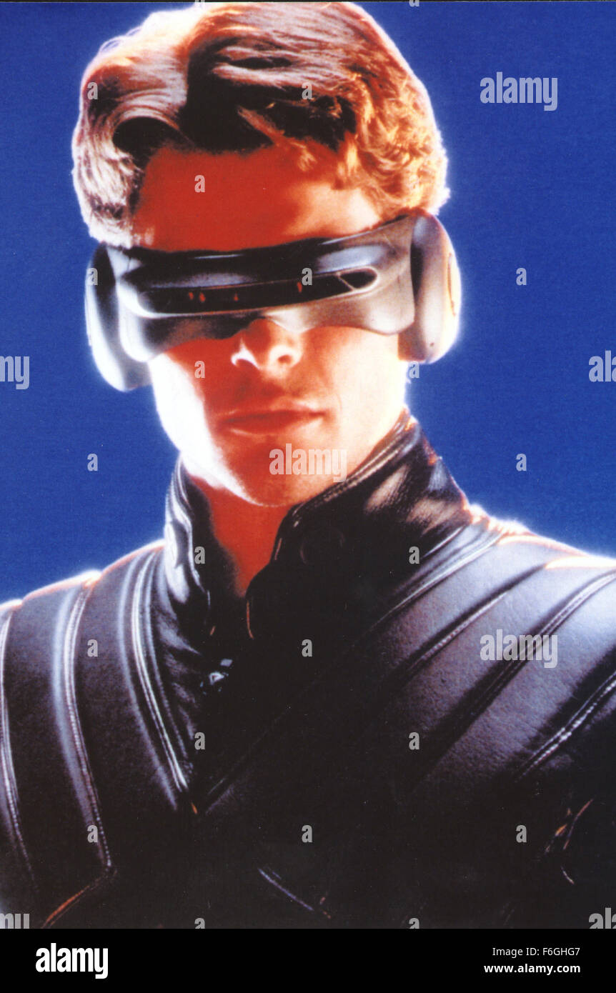 Datum der Freigabe: 13. Juli 2000. Filmtitel: X-Men. STUDIO: 20th Century Fox. PLOT: Big Verfilmung des klassischen Comics über eine Bande von einzigartig macht-Handwerksfähigkeiten Mutanten, die in einer Welt leben, wo ihre Art hasste und Verfolgung durch den Menschen. Unter der Leitung ihres Anführers, Professor Charles Xavier, streben die X-Men nach einer Welt, wo Menschen und Mutanten friedlich nebeneinander existieren können. Die Superhelden müssen auch diese radikale Mutanten mit Absichten der Ermordung menschlichen Rennens bekämpfen. Im Bild: JAMES MARSDEN als Scott Summers / Zyklopen. Stockfoto