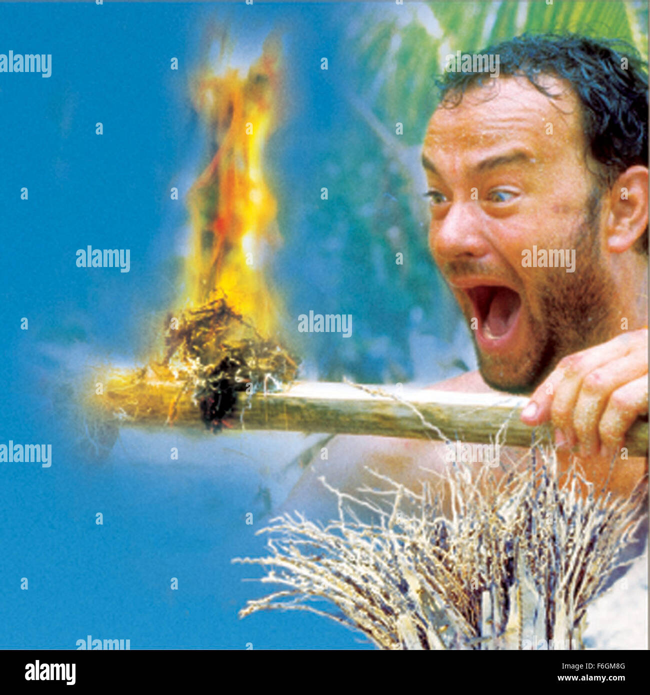 7. Dezember 2000; Los Angeles, Kalifornien, USA; Schauspieler TOM HANKS Stars wie Chuck Noland in der 20th Century Fox Abenteuer-Drama "Cast Away." Unter der Regie von Robert Zemeckis. Stockfoto