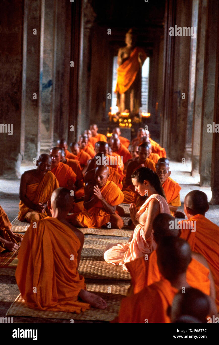 11. Juni 2001; London, England, Vereinigtes Königreich; ANGELINA JOLIE als Lara Croft in Aktion Abenteuer Fantasy Sterne "Lara Croft: Tomb Raider" unter der Regie von Simon West. Stockfoto