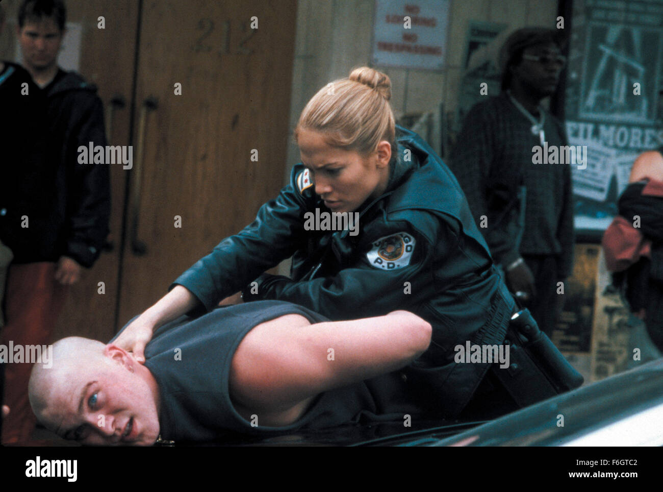 12. Juli 2001; Hollywood, Kalifornien, USA; Das Liebesdrama "Angel Eyes" Regie: Luis Mandoki und stars JENNIFER LOPEZ als Sharon Pogue. Stockfoto