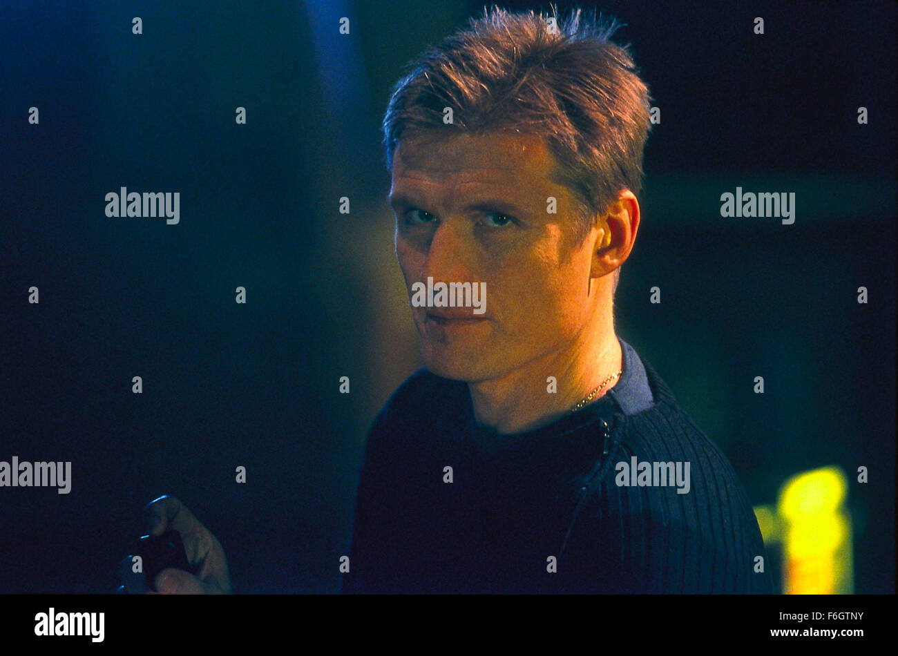 21. Juli 2001; Los Angeles, Kalifornien, USA; Schauspieler DOLPH LUNDGREN Sterne als Jason Price in der Traum-Rock-Thriller, "Hidden Agenda." Stockfoto