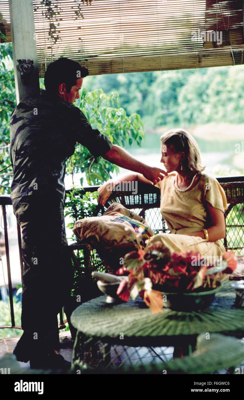 13. August 2001; Hollywood, Kalifornien, USA; Schauspieler MARTIN SHEEN in dem Film "Apocalypse Now Redux" ist eine neue und längere Version des Films 1979, mit zusätzlichen Szenen. .  (Bild Kredit: Remi Agentur) Stockfoto