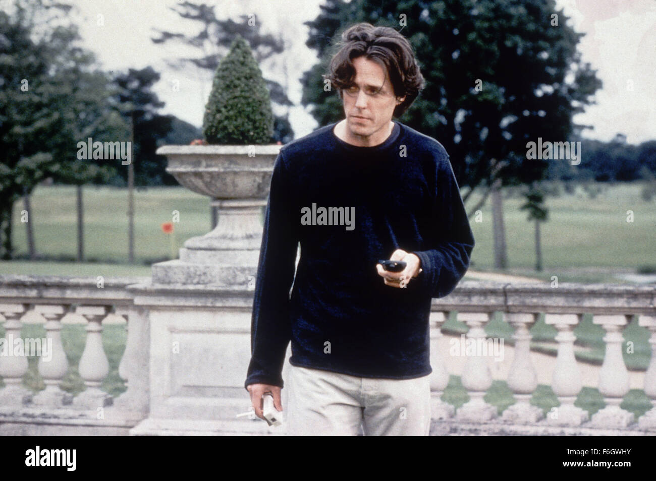 4. April 2001; London, UK; Schauspieler HUGH GRANT als Daniel Cleaver in "Bridget Jones Diary". Regie: Sharon Maguire. Stockfoto