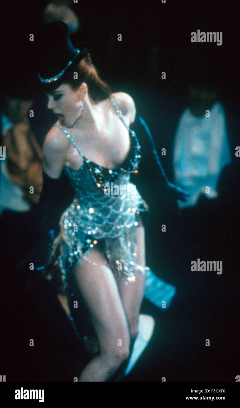 9. Mai 2001; Hollywood, Kalifornien, USA; NICOLE KIDMAN als Satine in dem romantischen, Drama, musical "Moulin Rouge" unter der Regie von Baz Luhrmann. Stockfoto
