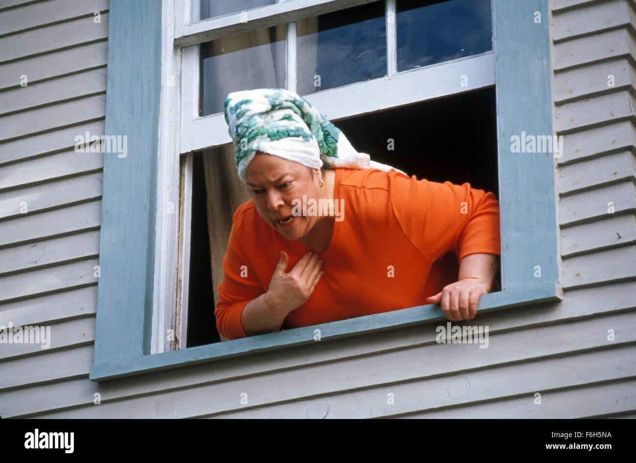 14. Januar 2002; Hollywood, Kalifornien, USA; KATHY BATES als Mary Ann Bankhead in dem Drama "Love Liza'' unter der Regie von Todd Louiso. Stockfoto