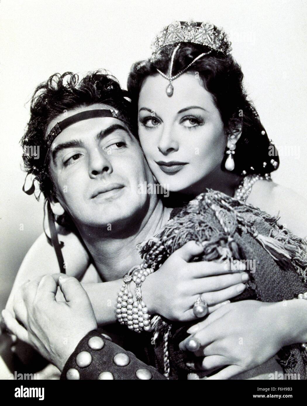Filmtitel 1949: SAMSON und DELILAH, Regie: CECIL B DeMILLE, Studio: PARAMOUNT, abgebildet: CECIL B DeMILLE, HEDY LAMARR. (Bild Kredit: SNAP) Stockfoto