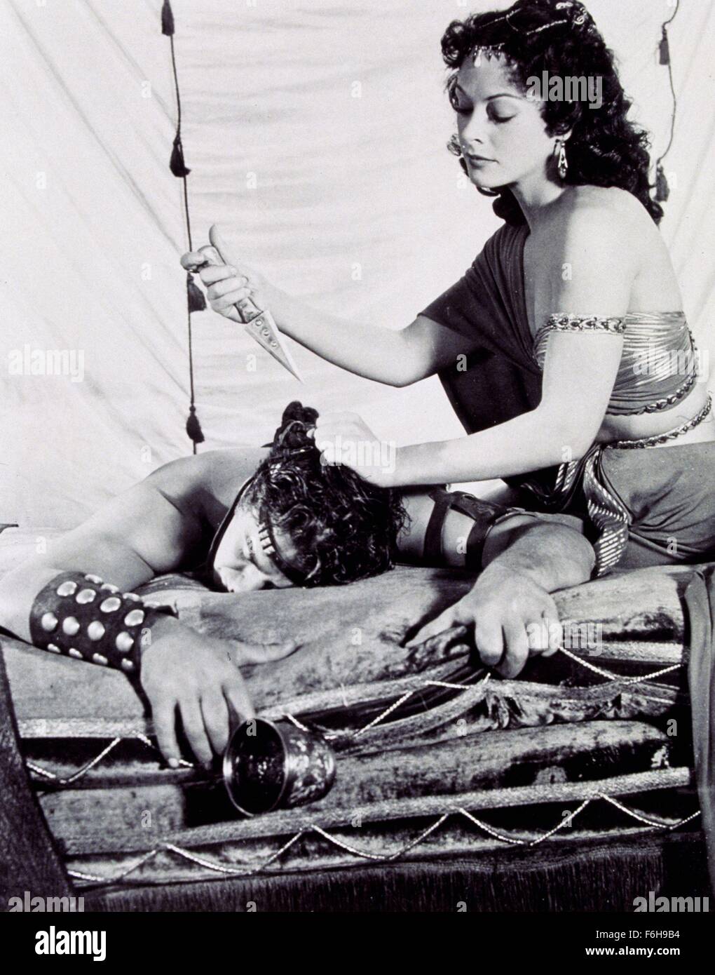 Filmtitel 1949: SAMSON und DELILAH, Regie: CECIL B DeMILLE, Studio: PARAMOUNT, abgebildet: CECIL B DeMILLE, HEDY LAMARR. (Bild Kredit: SNAP) Stockfoto
