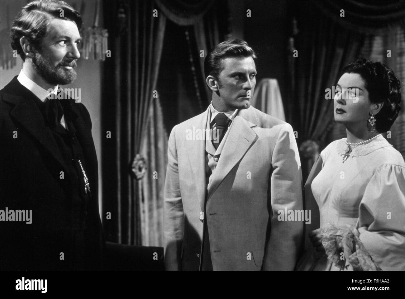 1947, Filmtitel: Trauer wird ELECTRA, Regisseur: DUDLEY NICHOLS, Studio: RKO, abgebildet: KIRK DOUGLAS, DUDLEY NICHOLS, MICHAEL REDGRAVE. (Bild Kredit: SNAP) Stockfoto
