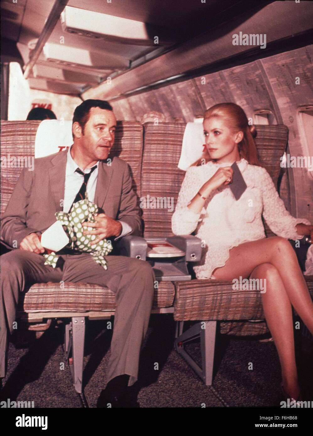 1969, Filmtitel: Aprilscherz, Regie: STUART ROSENBERG, im Bild: CATHERINE DENEUVE, JACK LEMMON. (Bild Kredit: SNAP) Stockfoto