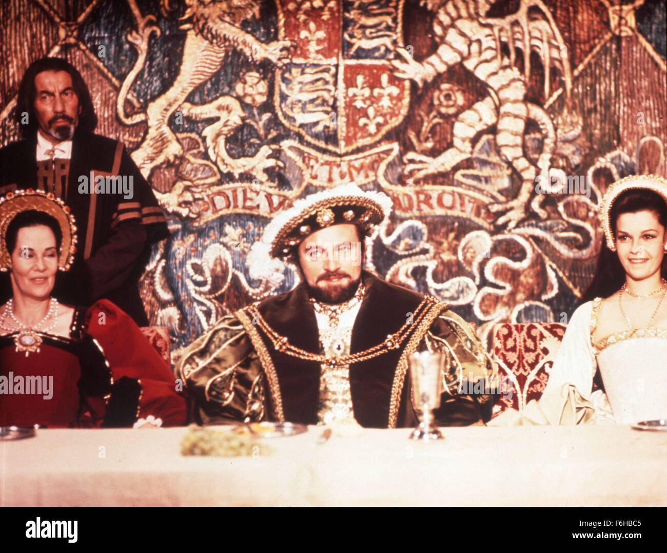 1969, Filmtitel: ANNE der tausend Tage, Regie: CHARLES JARROTT, abgebildet: ANNE BOLEYN, KATHARINE BLAKE, GENEVIEVE BUJOLD, RICHARD BURTON, Charakter, HENRY VIII: König von ENGLAND, MICHAEL HORDERN. (Bild Kredit: SNAP) Stockfoto