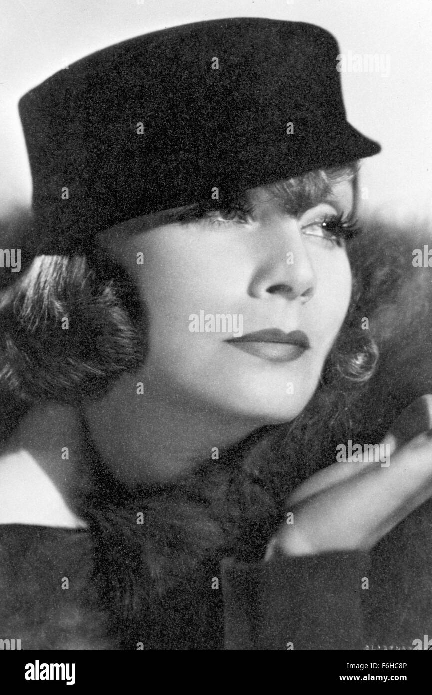 1932, Filmtitel: GRAND HOTEL, Regie: EDMUND GOULDING, Studio: MGM, abgebildet: CLARENCE SINCLAIR BULL, GRETA GARBO. (Bild Kredit: SNAP) Stockfoto