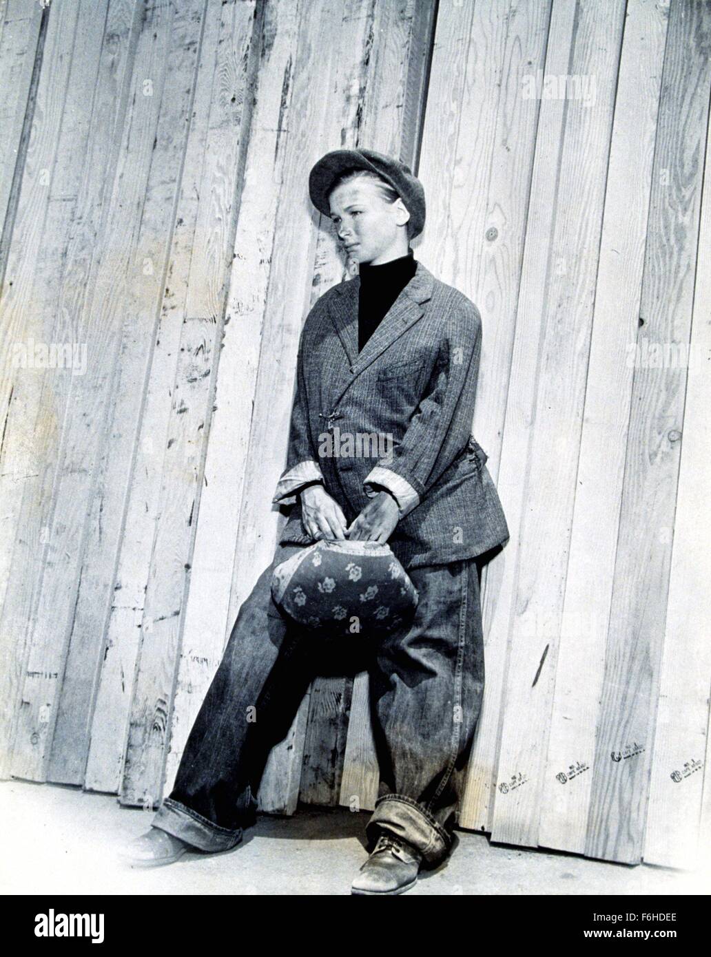 1941, Filmtitel: SULLIVANS Reisen, Regie: PRESTON STURGES, Studio: PARAMOUNT, abgebildet: Kleidung, DRAG, VERONICA LAKE. (Bild Kredit: SNAP) Stockfoto