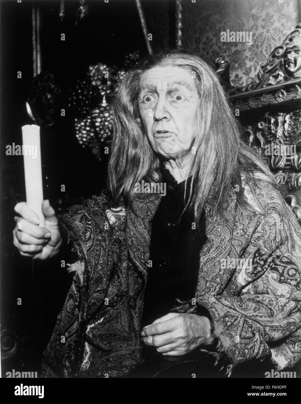 1964, Filmtitel: ADDAMS FAMILY, Studio: ABC, abgebildet: Charakter, GRANDMAMA ADDAMS. (Bild Kredit: SNAP) Stockfoto