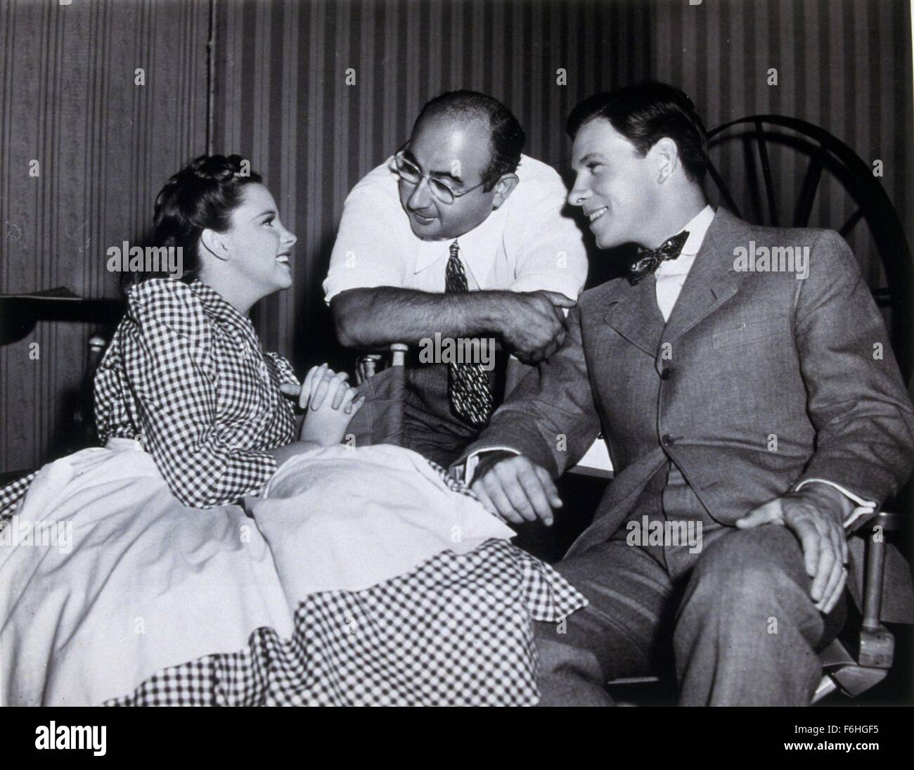 1940, Filmtitel: LITTLE NELLIE KELLY, Regie: NORMAN TAUROG, Studio: MGM, abgebildet: JUDY GARLAND, GEORGE MURPHY. (Bild Kredit: SNAP) Stockfoto
