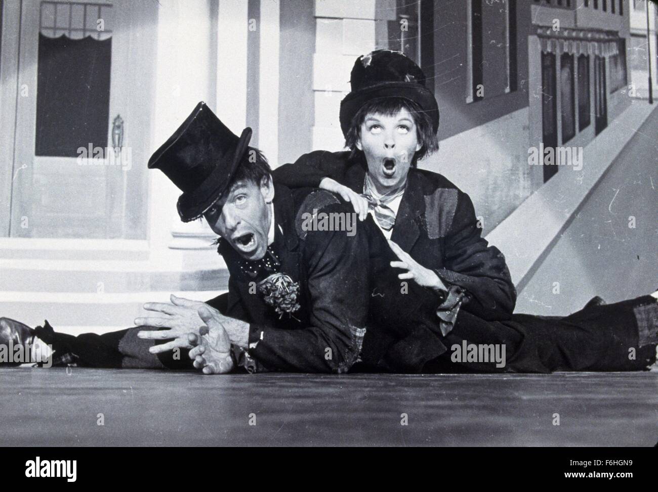 1948, Filmtitel: EASTER PARADE, Regie: CHARLES WALTERS, Studio: MGM, im Bild: FRED ASTAIRE, JUDY GARLAND. (Bild Kredit: SNAP) Stockfoto