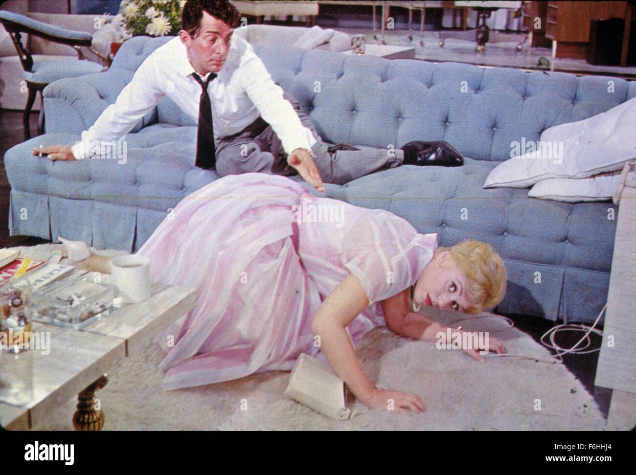 1960, Filmtitel: Glocken läuten, Regie: VINCENTE MINNELLI, Studio: MGM, abgebildet: JUDY HOLLIDAY, DEAN MARTIN. (Bild Kredit: SNAP) Stockfoto