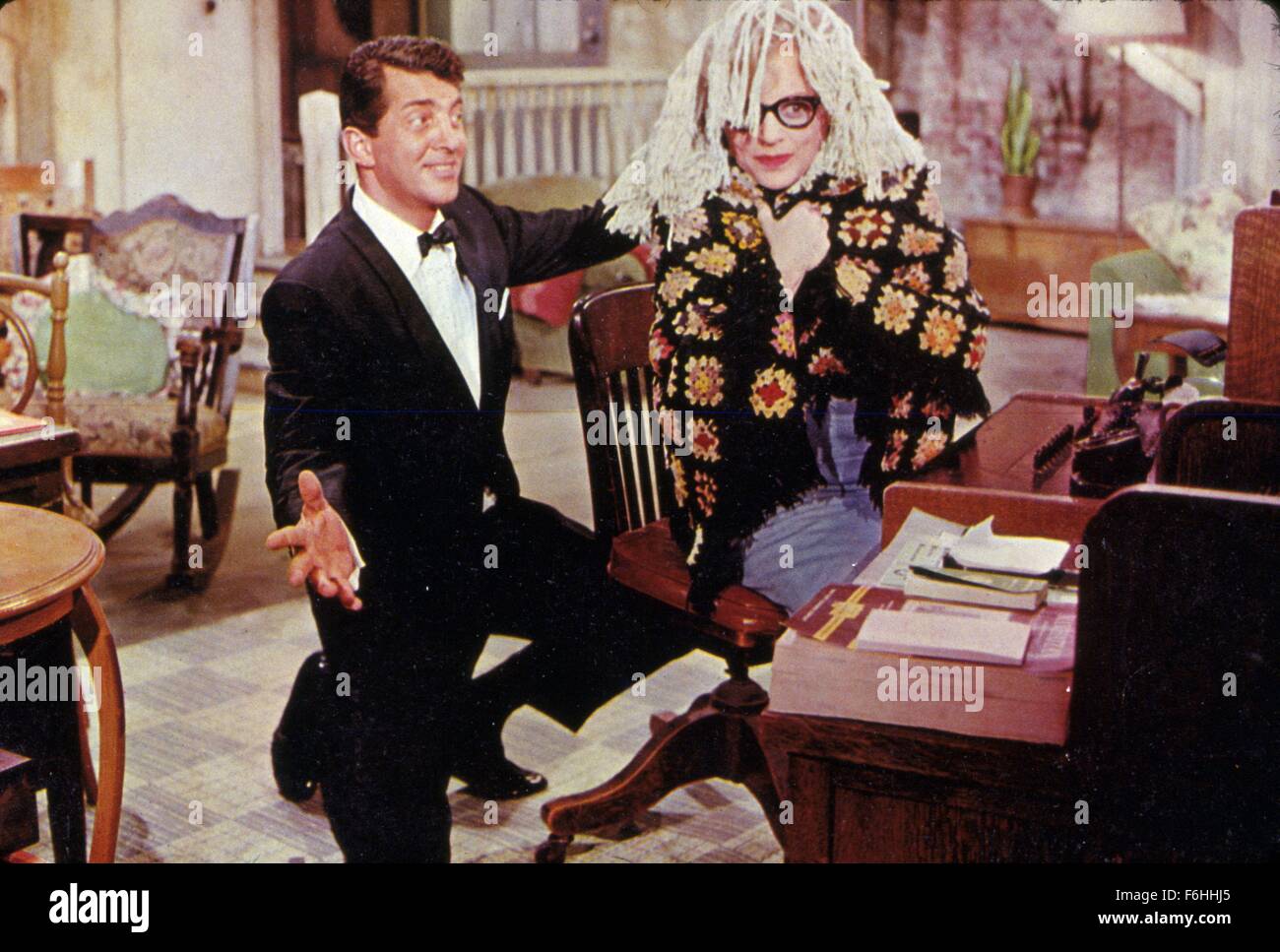 1960, Filmtitel: Glocken läuten, Regie: VINCENTE MINNELLI, Studio: MGM, abgebildet: JUDY HOLLIDAY, DEAN MARTIN. (Bild Kredit: SNAP) Stockfoto