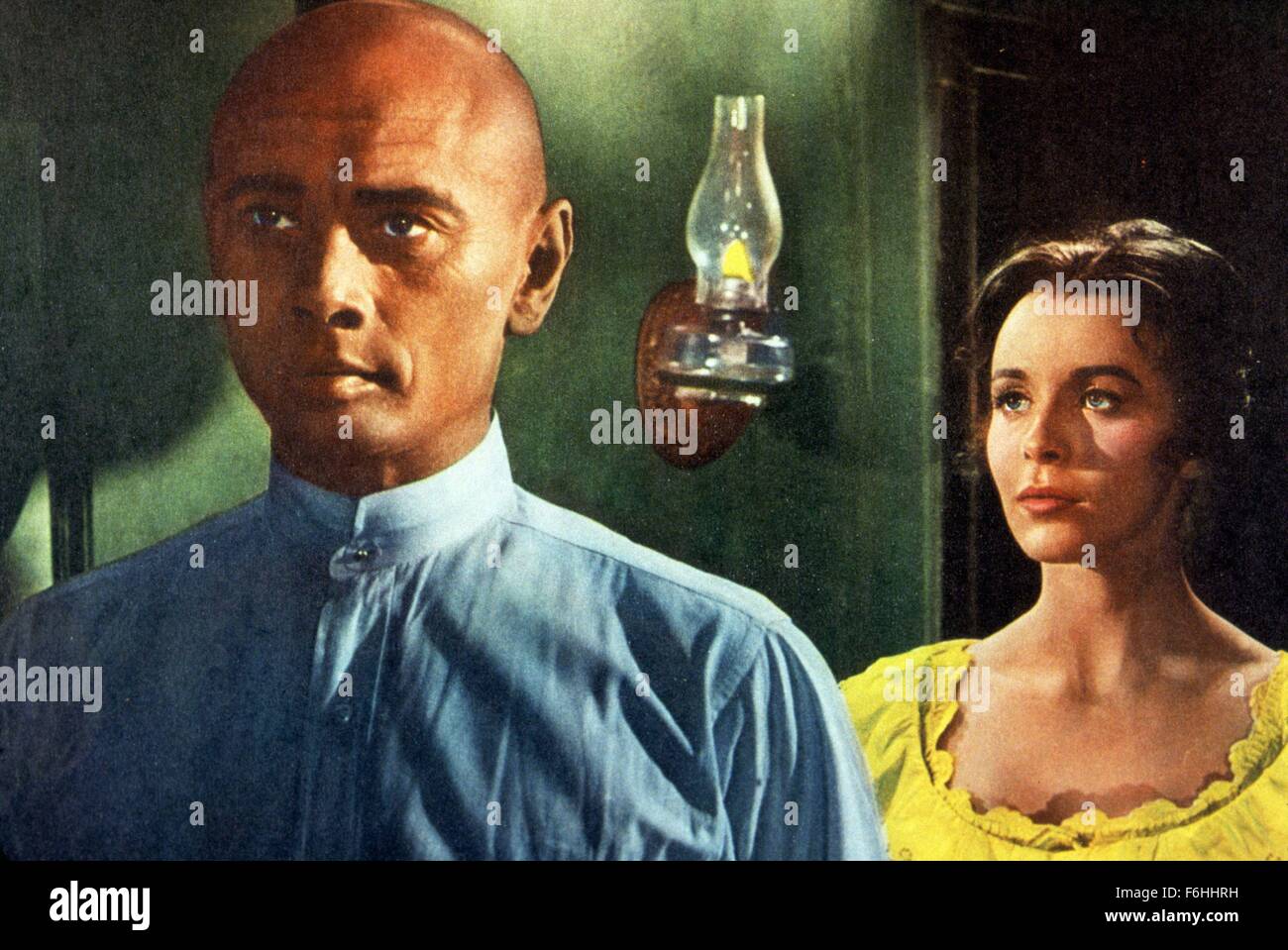 1958, Filmtitel: Brüder Karamasow, Regie: RICHARD BROOKS, Studio: MGM, abgebildet: CLAIRE BLOOM, RICHARD BROOKS. (Bild Kredit: SNAP) Stockfoto