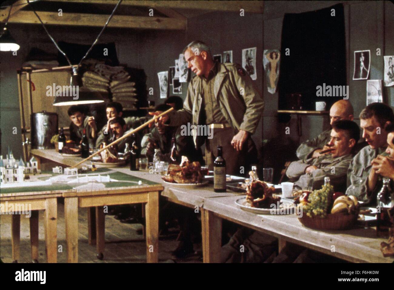 1967, Filmtitel: schmutzige Dutzend, Regie: ROBERT ALDRICH, Studio: MGM, im Bild: ROBERT ALDRICH, ENSEMBLE. (Bild Kredit: SNAP) Stockfoto