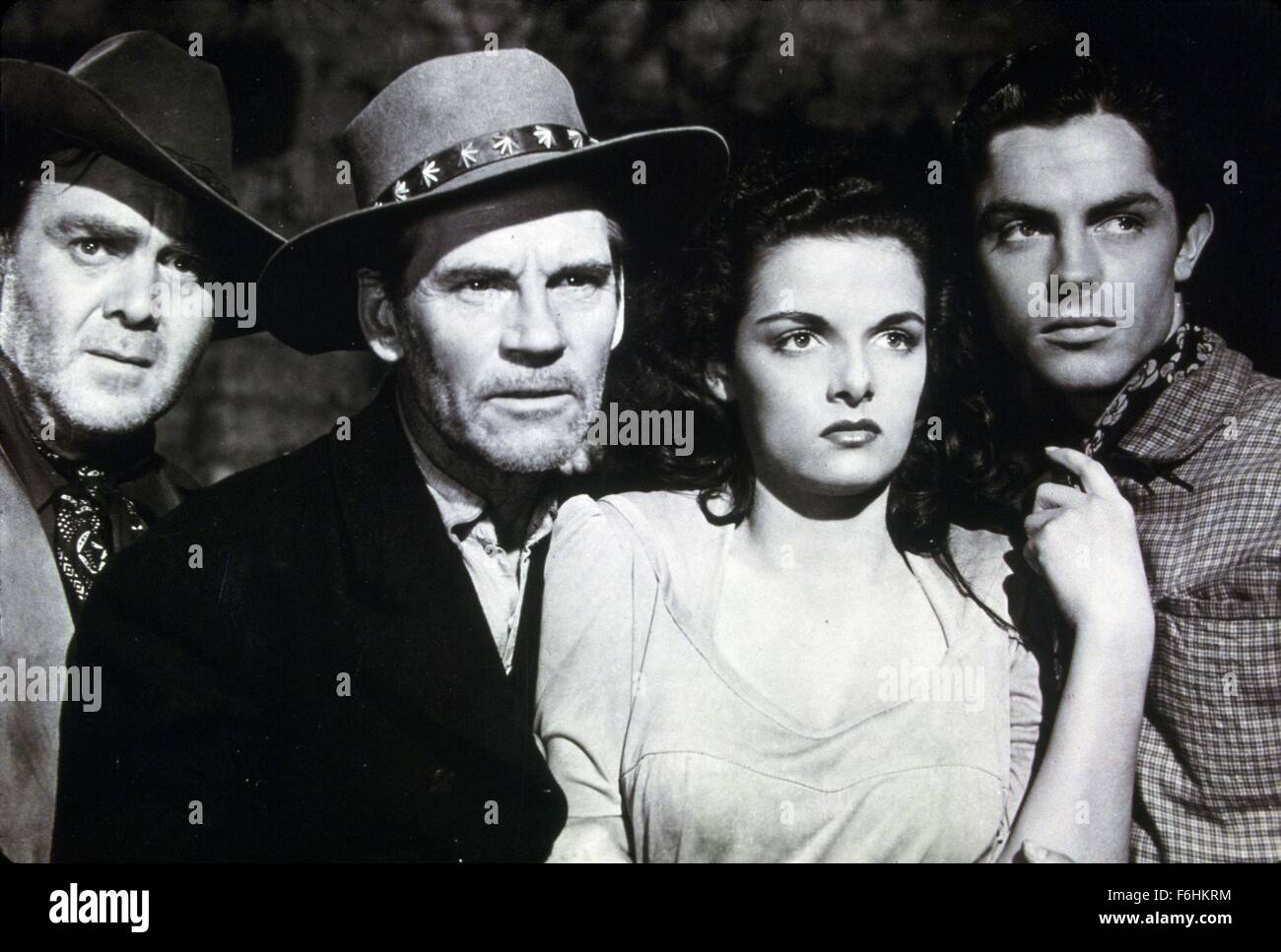 1943, Filmtitel: OUTLAW, Regie: HOWARD HUGHES, Studio: RKO, im Bild: JACK BUETEL, HOWARD HUGHES, WALTER HUSTON, THOMAS MITCHELL. (Bild Kredit: SNAP) Stockfoto