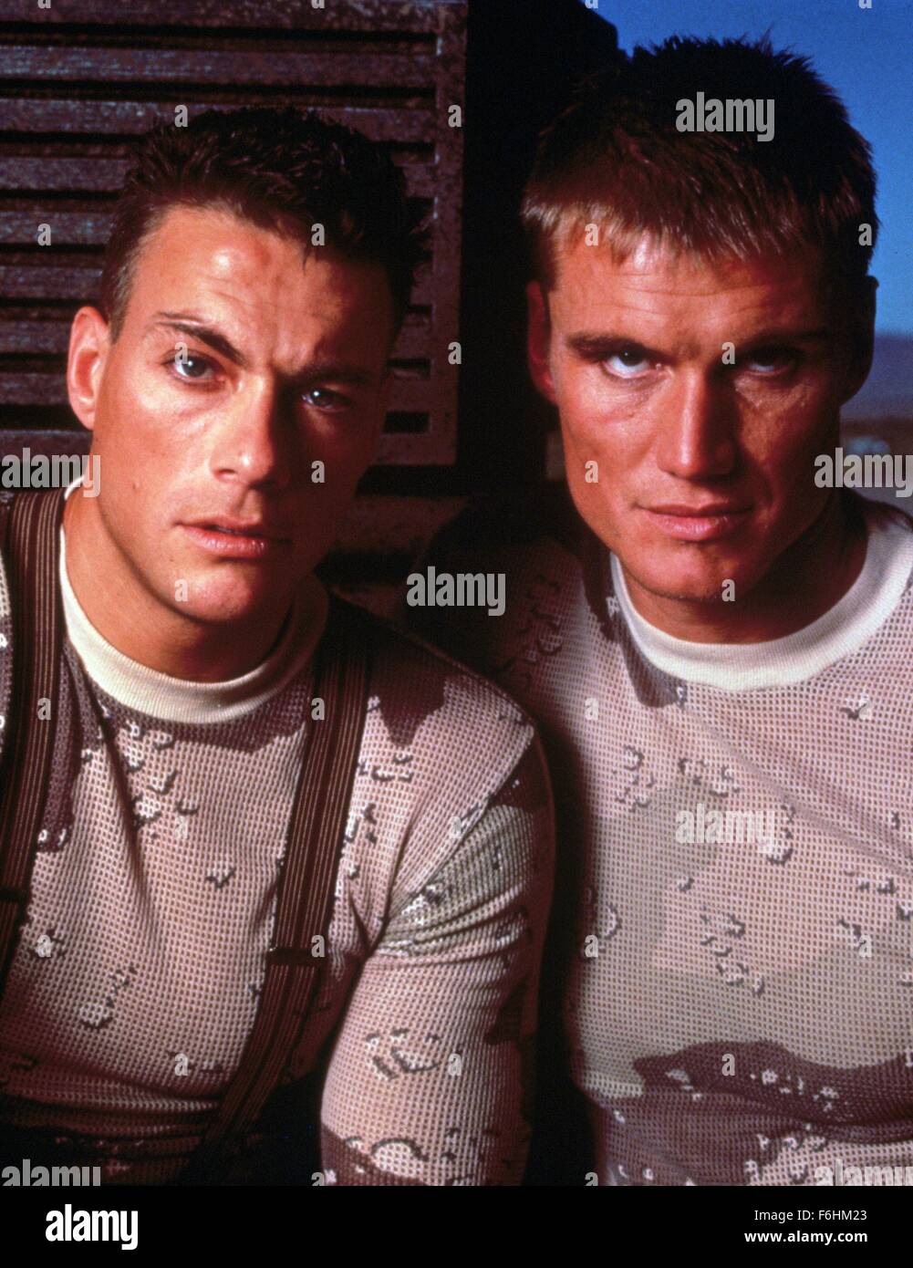 1992, Filmtitel: UNIVERSAL SOLDIER, Regie: ROLAND EMMERICH, Studio: CAROLCO, im Bild: ROLAND EMMERICH, DOLPH LUNDGREN. (Bild Kredit: SNAP) Stockfoto