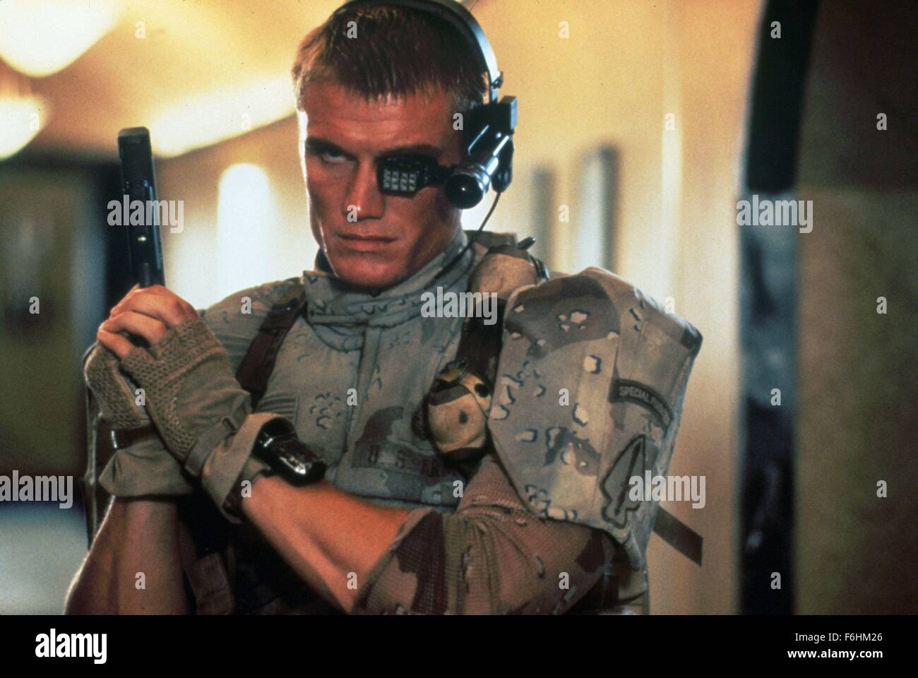 1992, Filmtitel: UNIVERSAL SOLDIER, Regie: ROLAND EMMERICH, Studio: CAROLCO, im Bild: ROLAND EMMERICH. (Bild Kredit: SNAP) Stockfoto