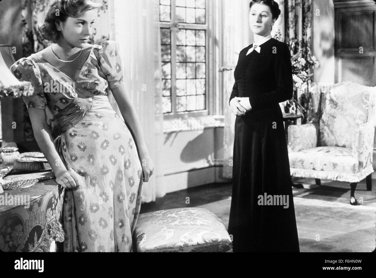 1940, Filmtitel: REBECCA, Regie: ALFRED HITCHCOCK, im Bild: JUDITH ANDERSON, JOAN FONTAINE. (Bild Kredit: SNAP) Stockfoto