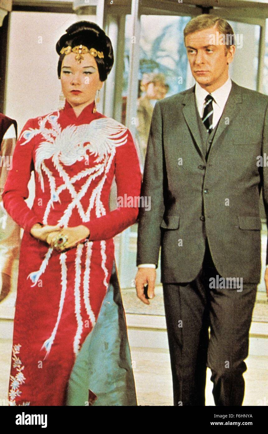 1966, Filmtitel: GAMBIT, Regie: RONALD NEAME, Studio: UNIVERSAL, im Bild: MICHAEL CAINE, SHIRLEY MacLAINE. (Bild Kredit: SNAP) Stockfoto