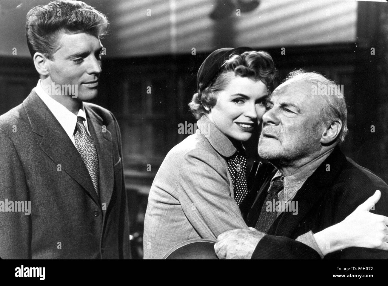 1950, Filmtitel: MISTER 880, Regie: EDMUND GOULDING, Studio: FOX, im Bild: EDMUND GOULDING, EDMUND GWENN, BURT LANCASTER, DOROTHY McGUIRE, Stoppeln, Greis, umarmen, Pflege, Krankenpflege, Senioren, Jalousien. (Bild Kredit: SNAP) Stockfoto