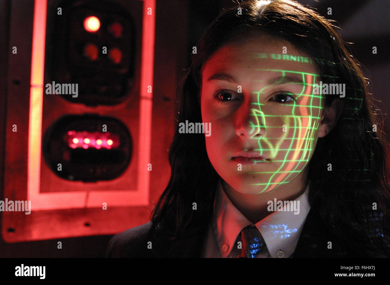 7. August 2002; Austin, TX, USA; Schauspielerin ALEXA VEGA als Carmen Cortez in "Spy Kids 2: Insel der verlorenen Träume." Stockfoto