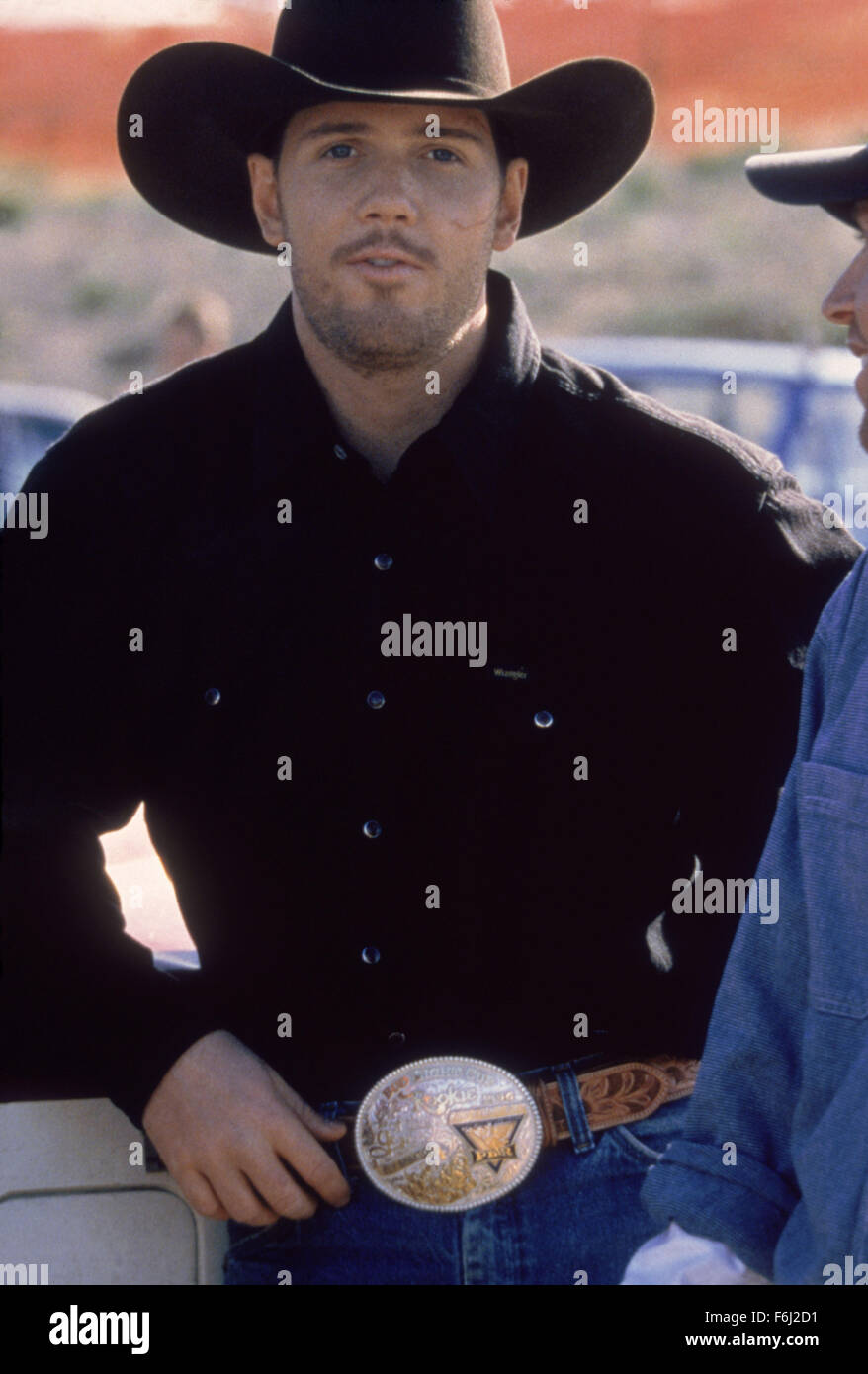 Erscheinungsdatum: 3. September 2002. FILMTITEL: Cowboy Up. STUDIO: Orchidee-Produktionen. PLOT:. Im Bild: MARCUS THOMAS als Ely Braxton. Stockfoto