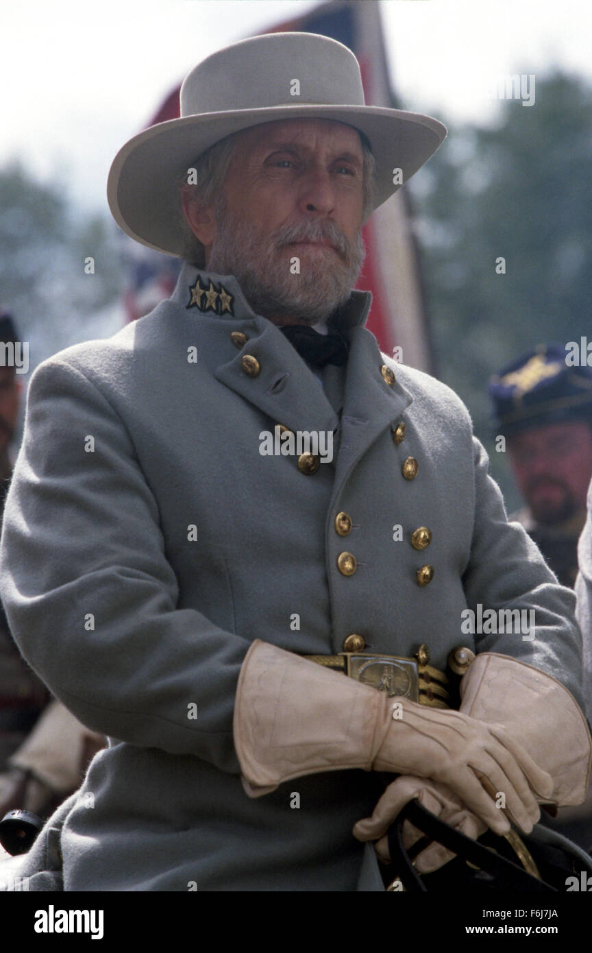 10. Februar 2003; Hollywood, Kalifornien, USA; ROBERT DUVALL als General Robert E. Lee in Action, Krieg, Drama '' Götter und Generäle '' unter der Regie von Ronald F. Maxwell. Stockfoto