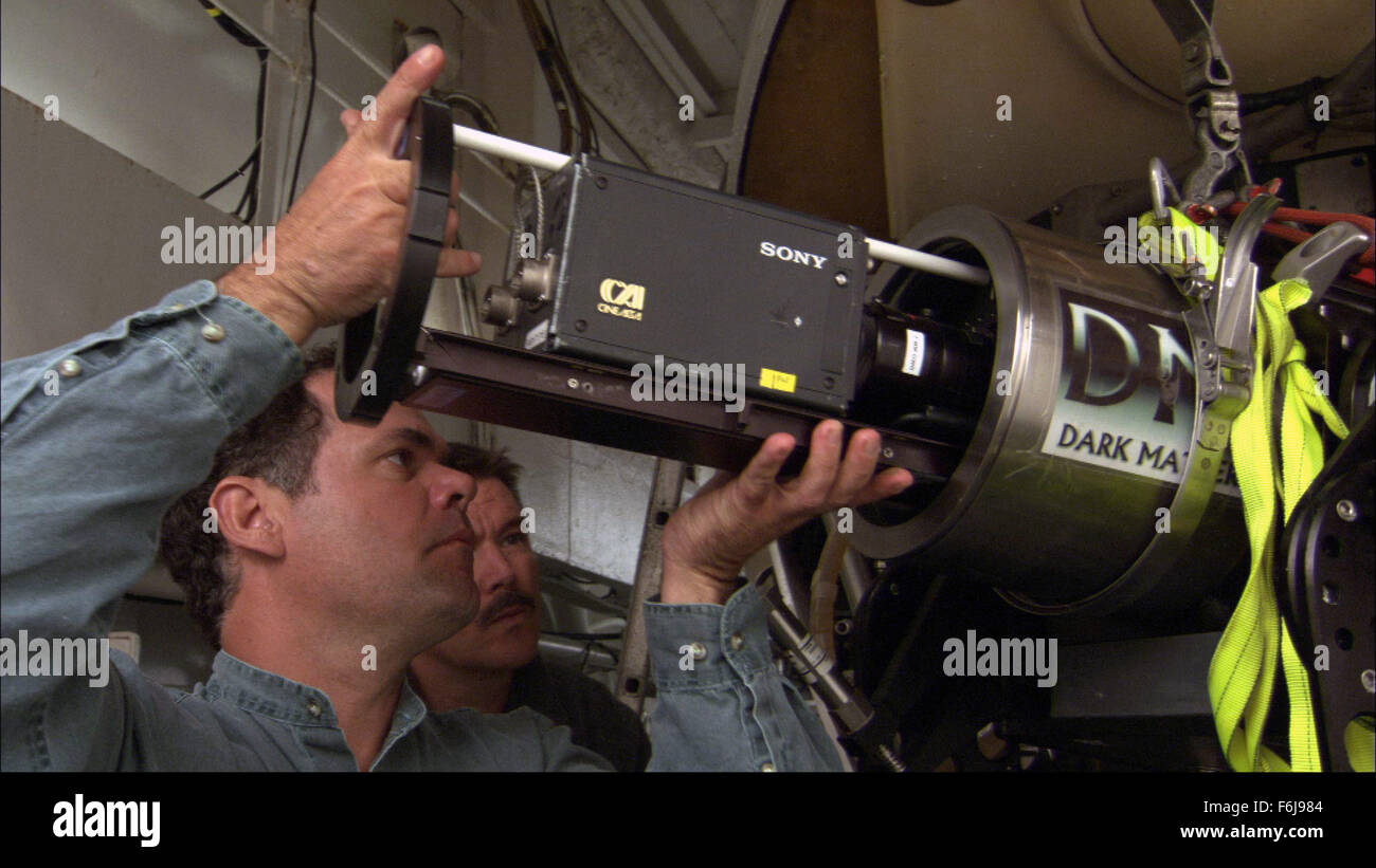 31. März 2003; Hollywood, Kalifornien, USA; Marine Experten Team/Besetzung von der Familie Dokumentarfilm '' Ghosts of the Abyss'' unter der Regie von James Cameron. Stockfoto