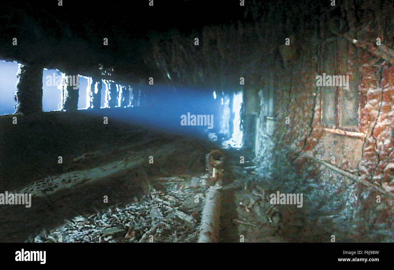 31. März 2003; Hollywood, Kalifornien, USA; Unterwasser Schuss von der Titanic aus der Familie Dokumentation '' Ghosts of the Abyss'' unter der Regie von James Cameron. Stockfoto