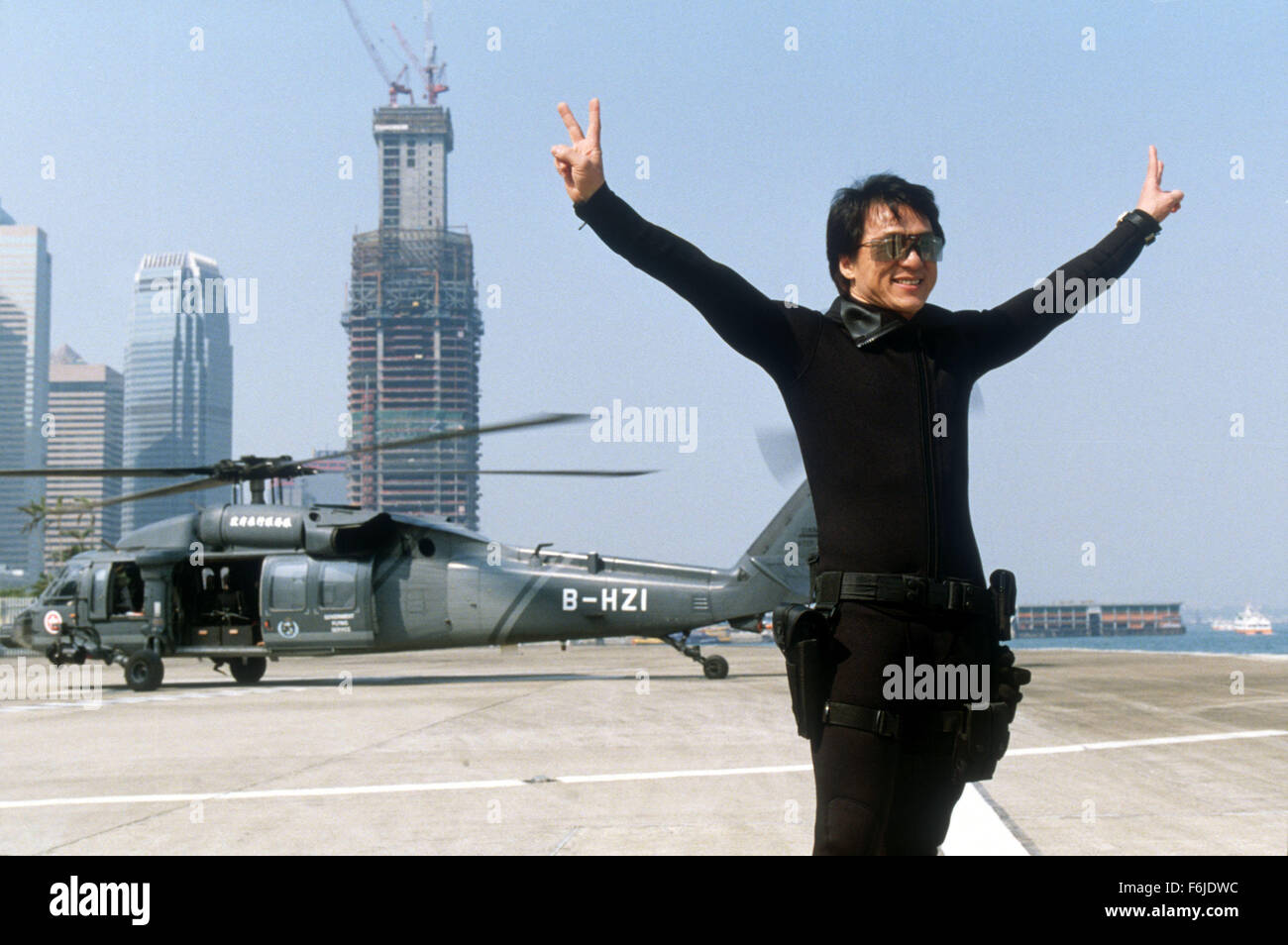 15. August 2003; Los Angeles, Kalifornien, USA; Schauspieler JACKIE CHAN stars wie Eddie Yang in der Golden Port Productions Ltd./Actionkomödie "The Madallion." Stockfoto